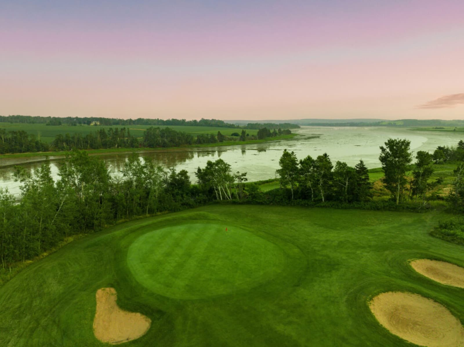 Golf courses in Clyde River
